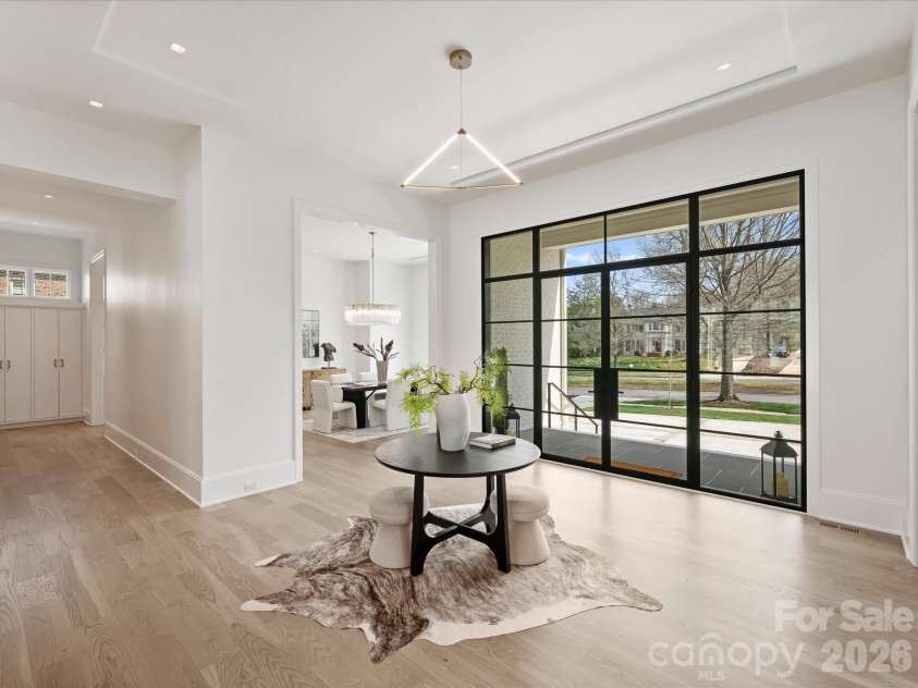 1436 Queens Road, Charlotte, NC 28207.  MLS# CAR4355549, YatesRealty ID 5033. 