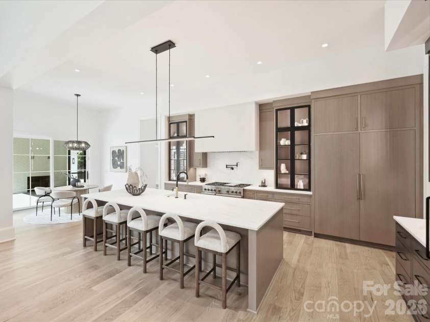 1436 Queens Road, Charlotte, NC 28207.  MLS# CAR4355549, YatesRealty ID 5033. 