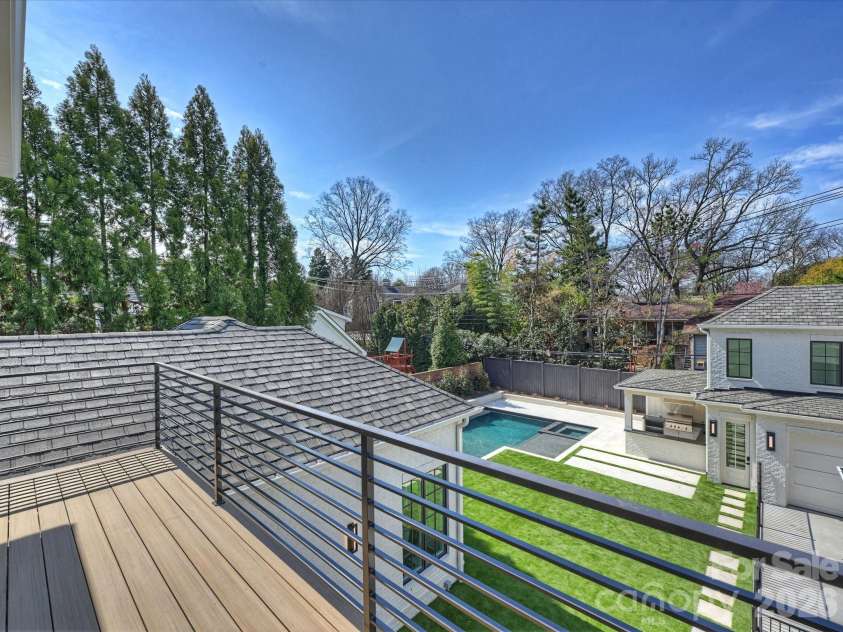 1436 Queens Road, Charlotte, NC 28207.  MLS# CAR4355549, YatesRealty ID 5033. 