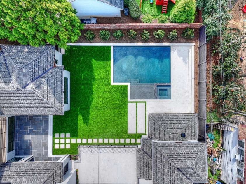 1436 Queens Road, Charlotte, NC 28207.  MLS# CAR4355549, YatesRealty ID 5033. 