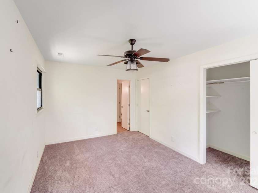 4915 Huntington Farm Road, Catawba, SC 29704.  MLS# CAR4245333, YatesRealty ID 5033. 