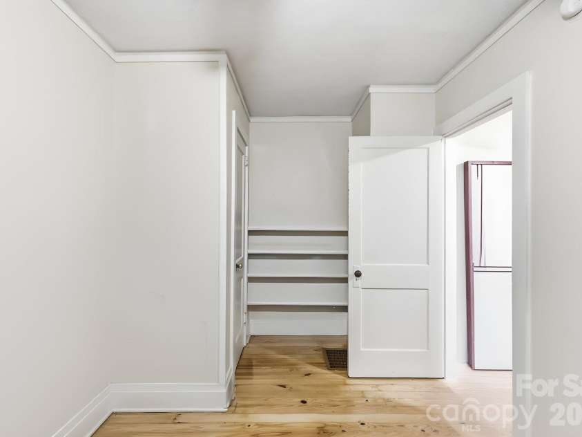 65 King Street, Asheville, NC 28804.  MLS# CAR4423788, YatesRealty ID 50332. 