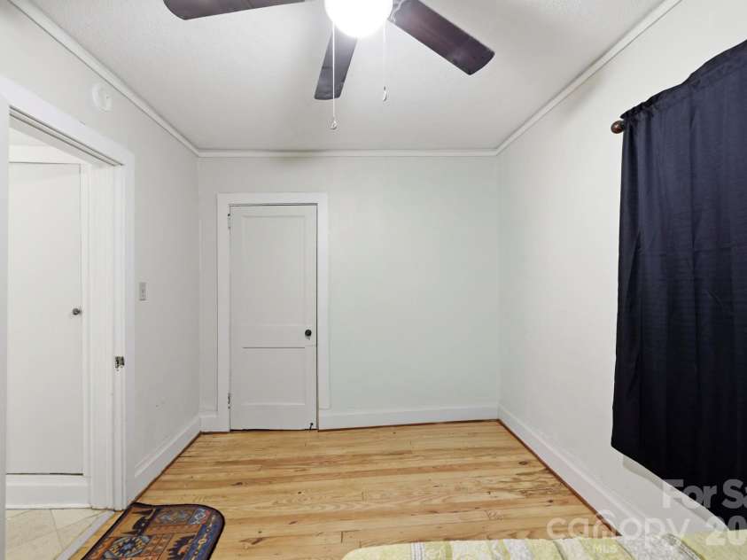 65 King Street, Asheville, NC 28804.  MLS# CAR4423788, YatesRealty ID 50332. 