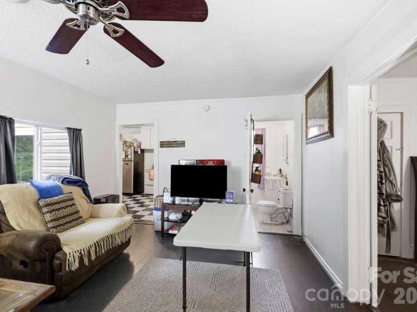 65 King Street, Asheville, NC 28804.  MLS# CAR4423788, YatesRealty ID 50332. 