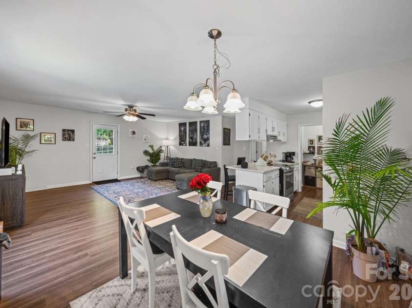 3600 Wonderland Drive, Matthews, NC 28104.  MLS# CAR4419176, YatesRealty ID 50333. 