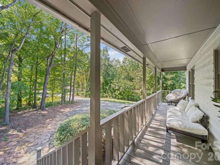 3600 Wonderland Drive, Matthews, NC 28104.  MLS# CAR4419176, YatesRealty ID 50333. 