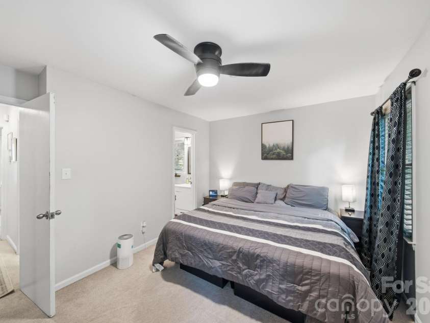 3600 Wonderland Drive, Matthews, NC 28104.  MLS# CAR4419176, YatesRealty ID 50333. 