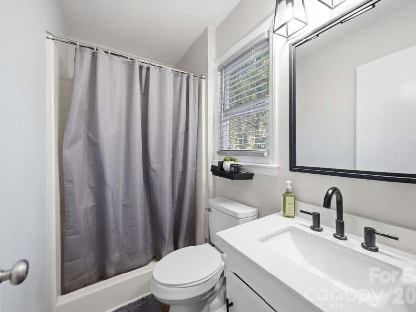 3600 Wonderland Drive, Matthews, NC 28104.  MLS# CAR4419176, YatesRealty ID 50333. 