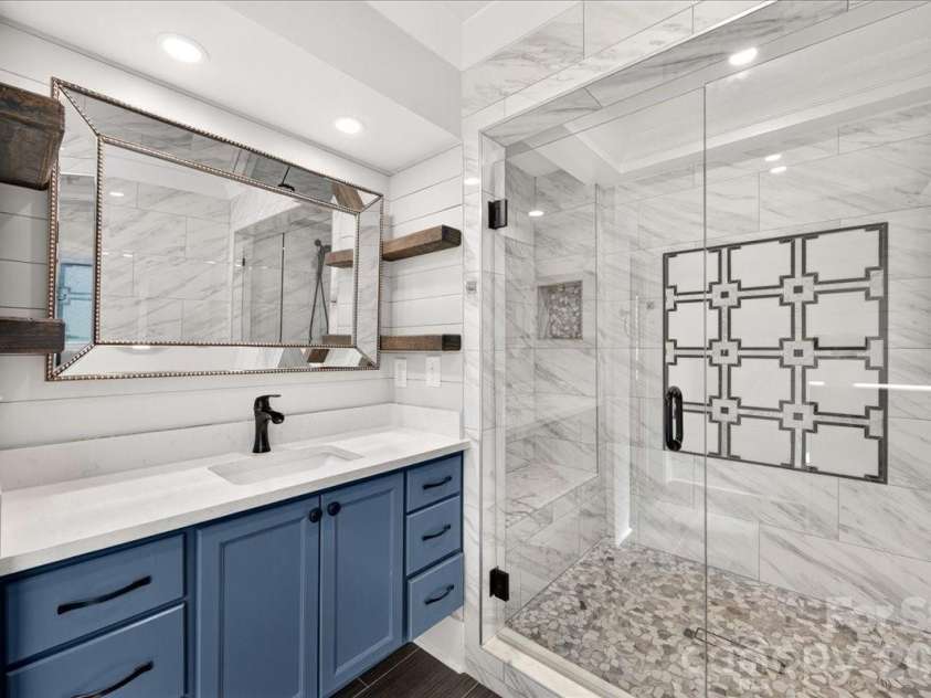 2519 Matthews Mint Hill Road, Matthews, NC 28105.  MLS# CAR4422836, YatesRealty ID 50334. 