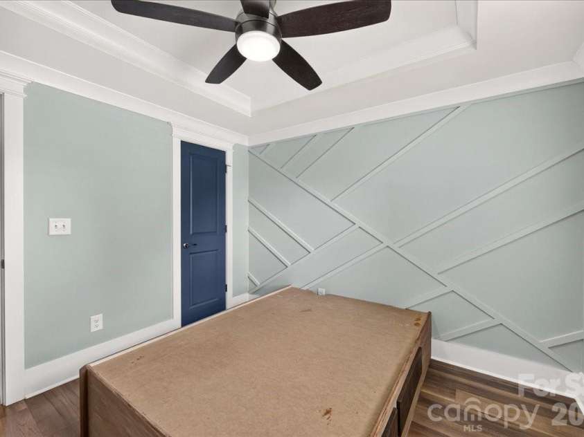 2519 Matthews Mint Hill Road, Matthews, NC 28105.  MLS# CAR4422836, YatesRealty ID 50334. 