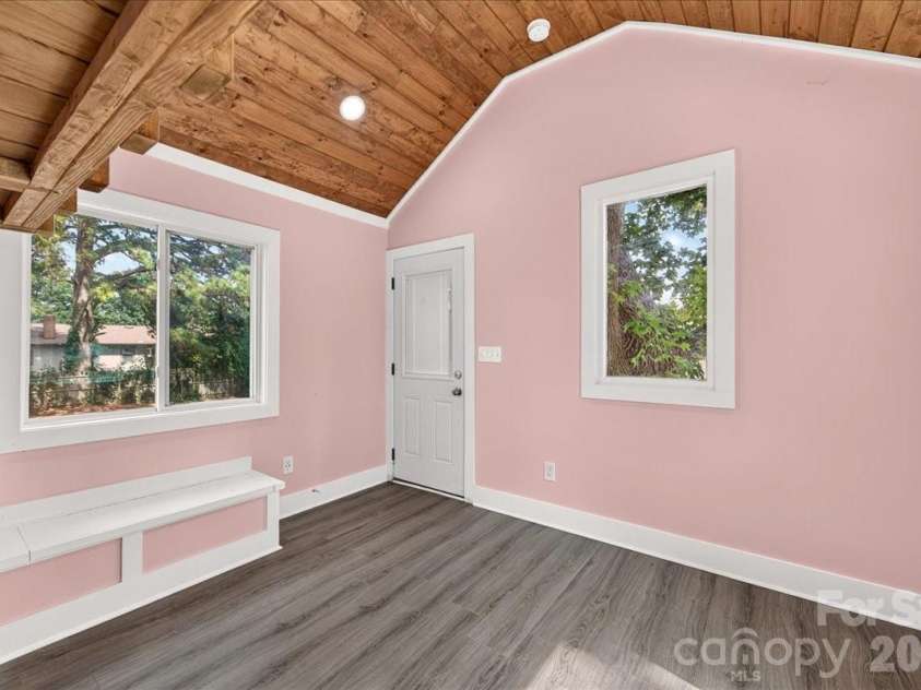 2519 Matthews Mint Hill Road, Matthews, NC 28105.  MLS# CAR4422836, YatesRealty ID 50334. 