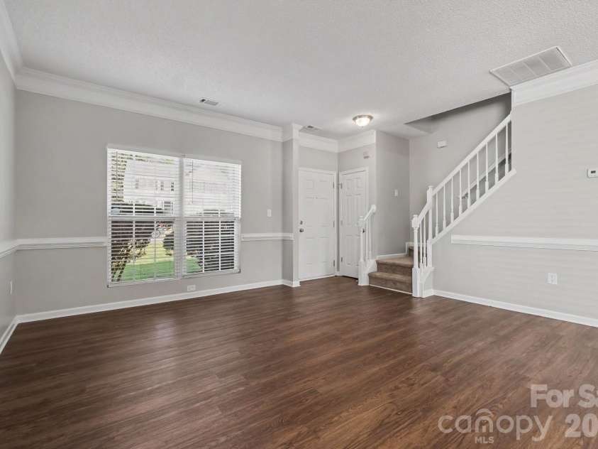8935 Hedge Maple Road, Charlotte, NC 28269.  MLS# CAR4423524, YatesRealty ID 50337. 