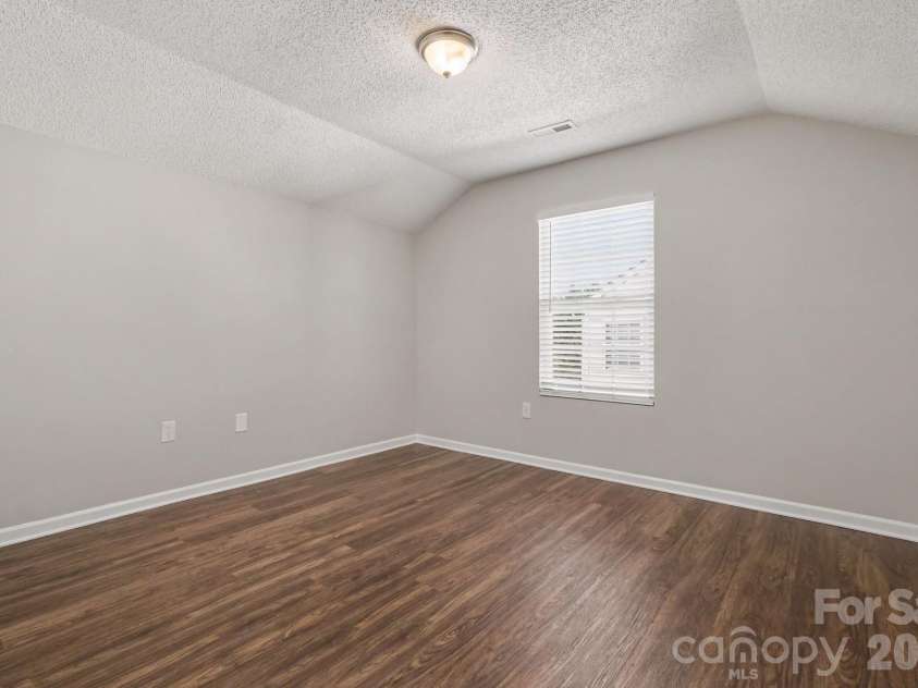 8935 Hedge Maple Road, Charlotte, NC 28269.  MLS# CAR4423524, YatesRealty ID 50337. 