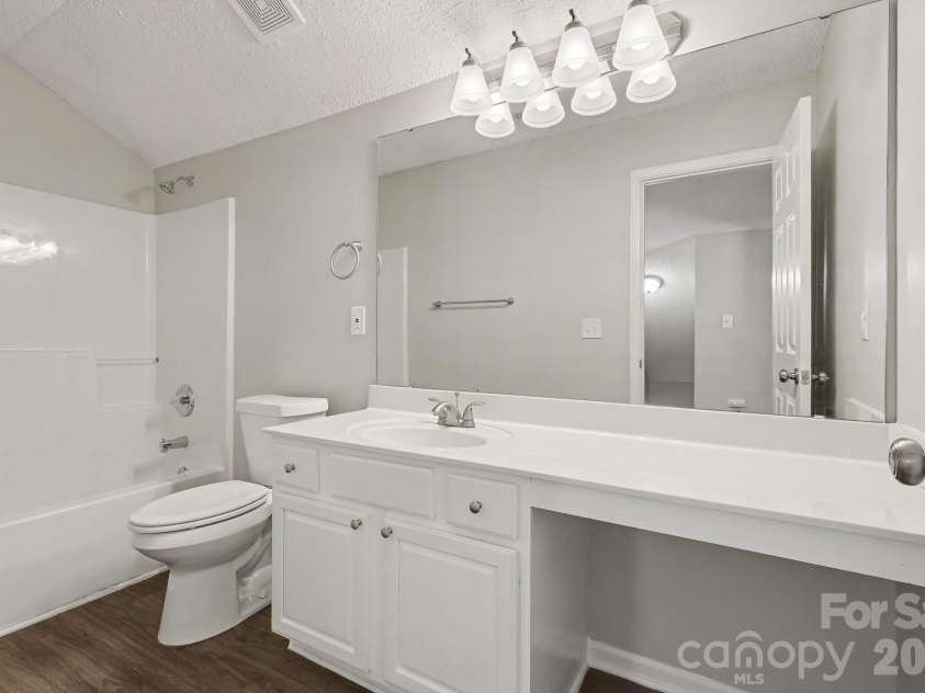 8935 Hedge Maple Road, Charlotte, NC 28269.  MLS# CAR4423524, YatesRealty ID 50337. 