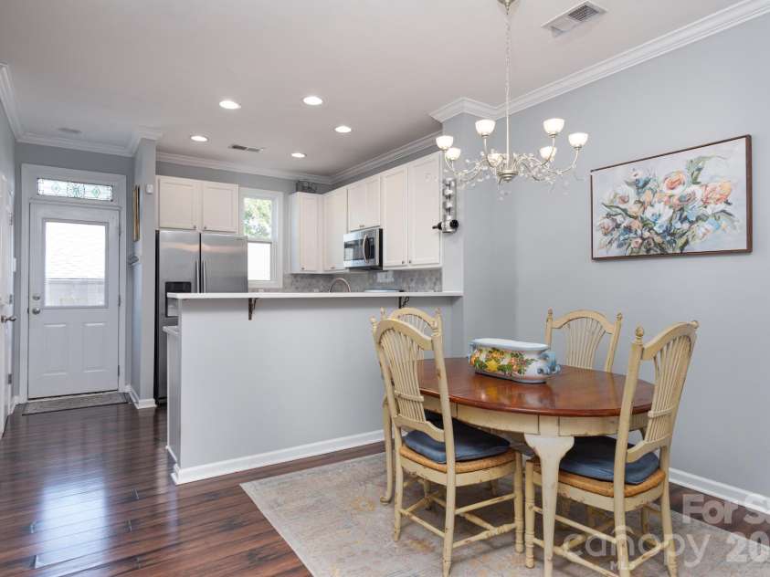 19911 Lamp Lighters Way, Cornelius, NC 28031.  MLS# CAR4422765, YatesRealty ID 50338. Breakfast area to Kitchen