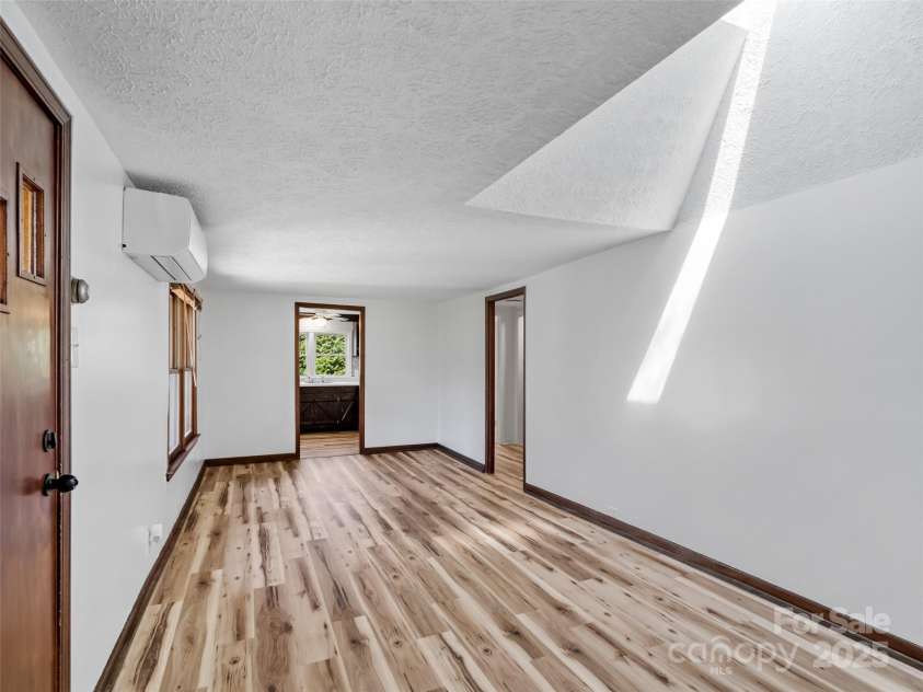 111 Boone Street, Burnsville, NC 28714.  MLS# CAR4243726, YatesRealty ID 5034. 