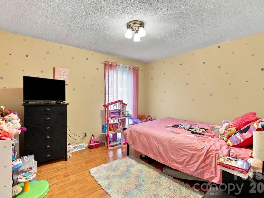 1619 Rhyne Carter Road, Gastonia, NC 28054.  MLS# CAR4422724, YatesRealty ID 50340. 