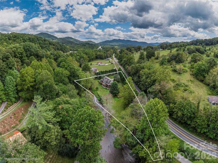 79 Rapid Waters Way, Waynesville, NC 28785.  MLS# CAR4423830, YatesRealty ID 50341. 