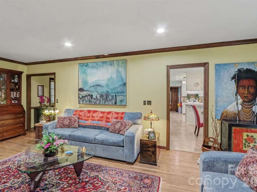 7030 Pleasant Drive, Charlotte, NC 28211.  MLS# CAR4419527, YatesRealty ID 50343. 