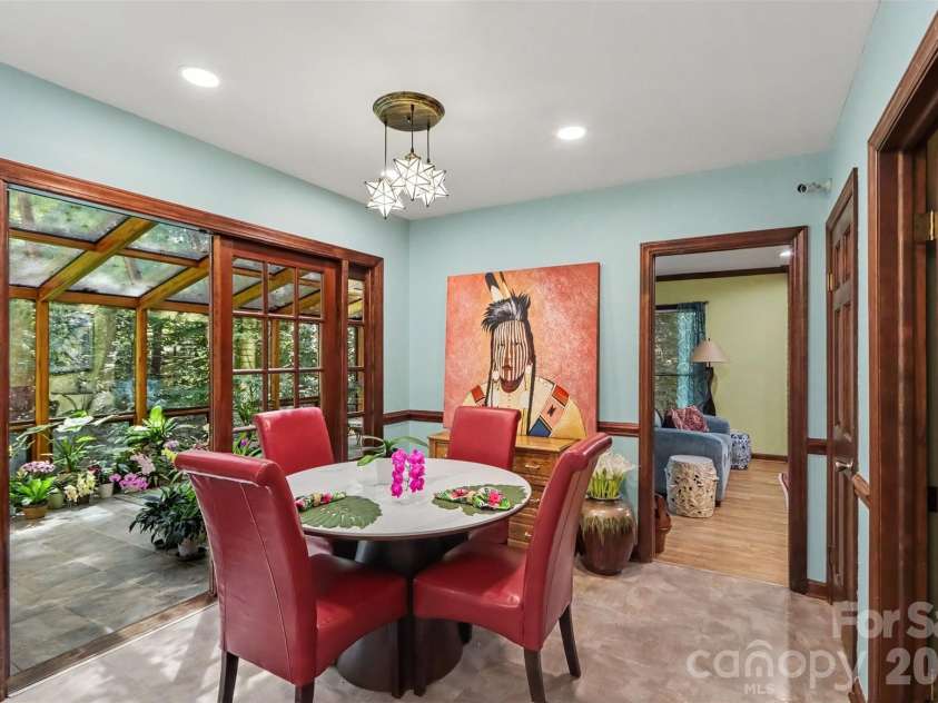 7030 Pleasant Drive, Charlotte, NC 28211.  MLS# CAR4419527, YatesRealty ID 50343. 