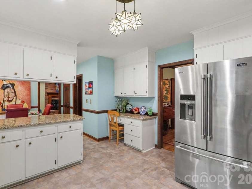 7030 Pleasant Drive, Charlotte, NC 28211.  MLS# CAR4419527, YatesRealty ID 50343. 