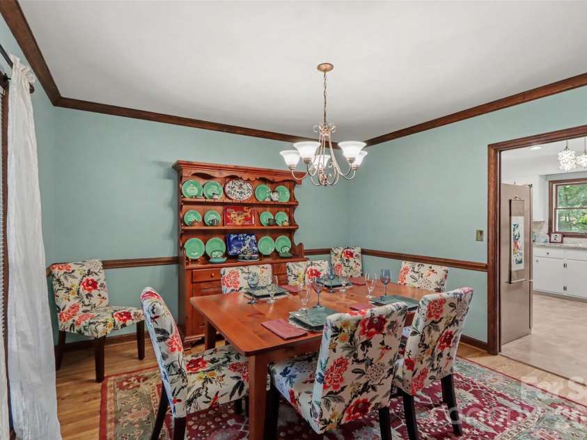 7030 Pleasant Drive, Charlotte, NC 28211.  MLS# CAR4419527, YatesRealty ID 50343. 