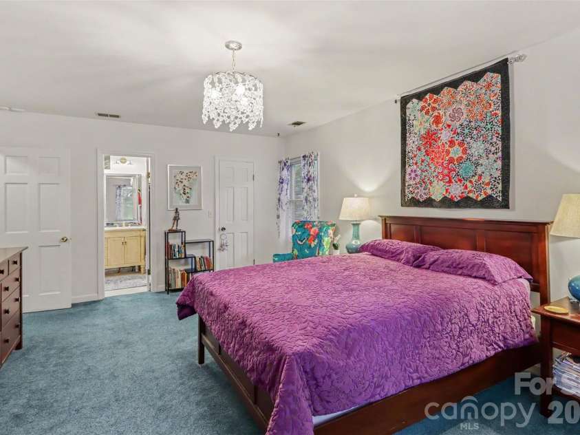 7030 Pleasant Drive, Charlotte, NC 28211.  MLS# CAR4419527, YatesRealty ID 50343. 