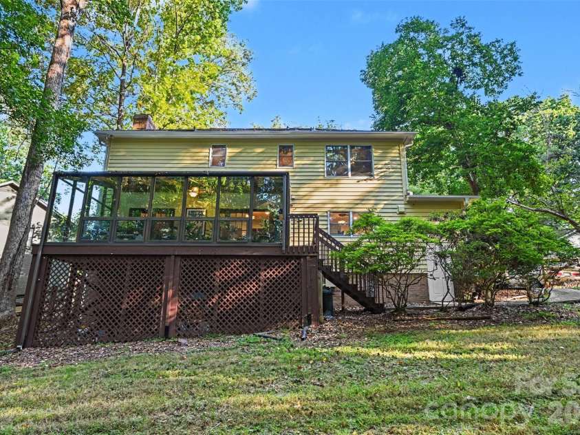7030 Pleasant Drive, Charlotte, NC 28211.  MLS# CAR4419527, YatesRealty ID 50343. 