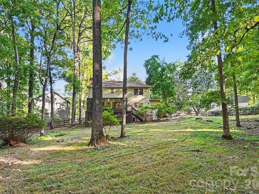 7030 Pleasant Drive, Charlotte, NC 28211.  MLS# CAR4419527, YatesRealty ID 50343. 
