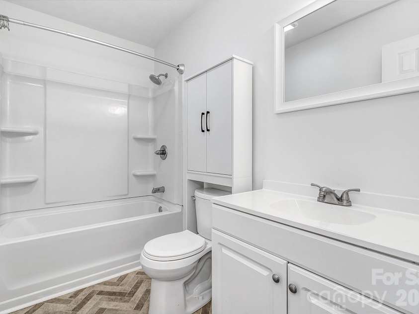 16 Merlin Way, Asheville, NC 28806.  MLS# CAR4421795, YatesRealty ID 50344. 