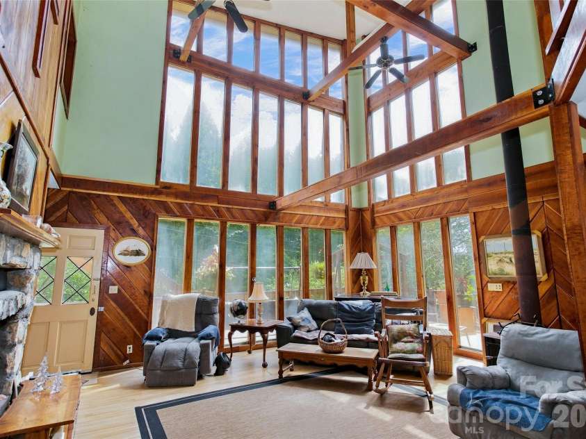 118 Marys Way, Marshall, NC 28753.  MLS# CAR4420923, YatesRealty ID 50345. 