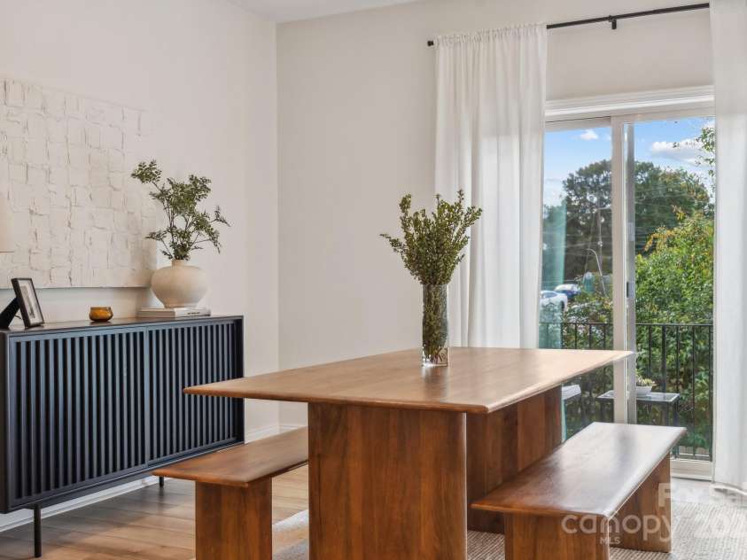 330 Simeon Drive, Charlotte, NC 28208.  MLS# CAR4212224, YatesRealty ID 5035. 