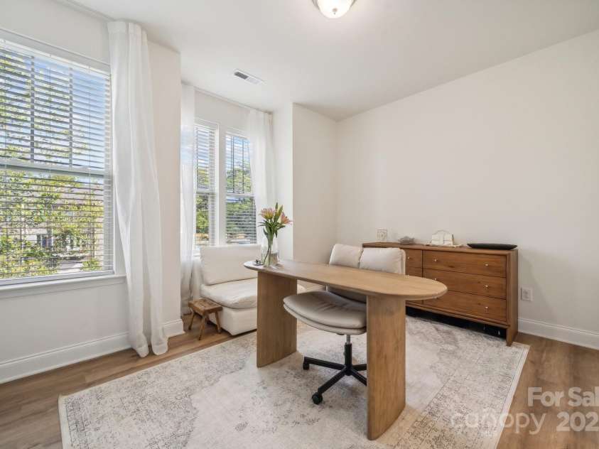 330 Simeon Drive, Charlotte, NC 28208.  MLS# CAR4212224, YatesRealty ID 5035. 