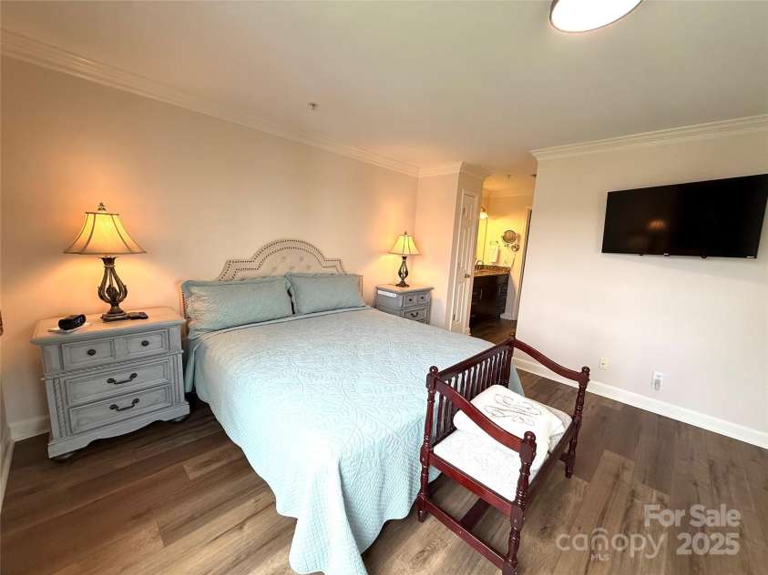 930 Jetton Street, Davidson, NC 28036.  MLS# CAR4309851, YatesRealty ID 5035. 