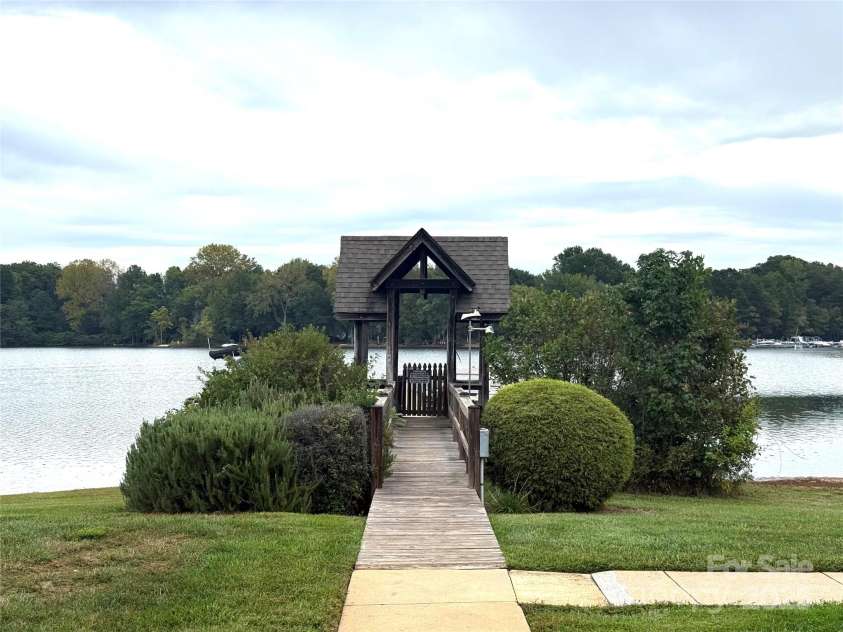 930 Jetton Street, Davidson, NC 28036.  MLS# CAR4309851, YatesRealty ID 5035. Boat slip is included