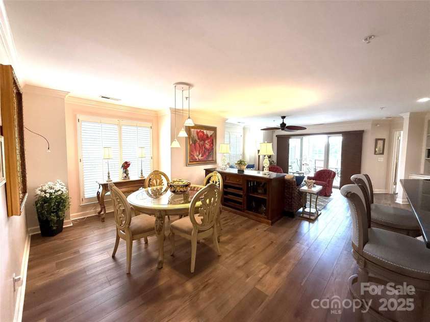 930 Jetton Street, Davidson, NC 28036.  MLS# CAR4309851, YatesRealty ID 5035. Dining area