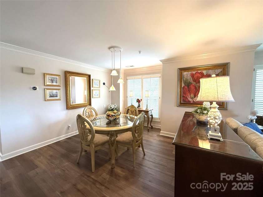 930 Jetton Street, Davidson, NC 28036.  MLS# CAR4309851, YatesRealty ID 5035. Dining area