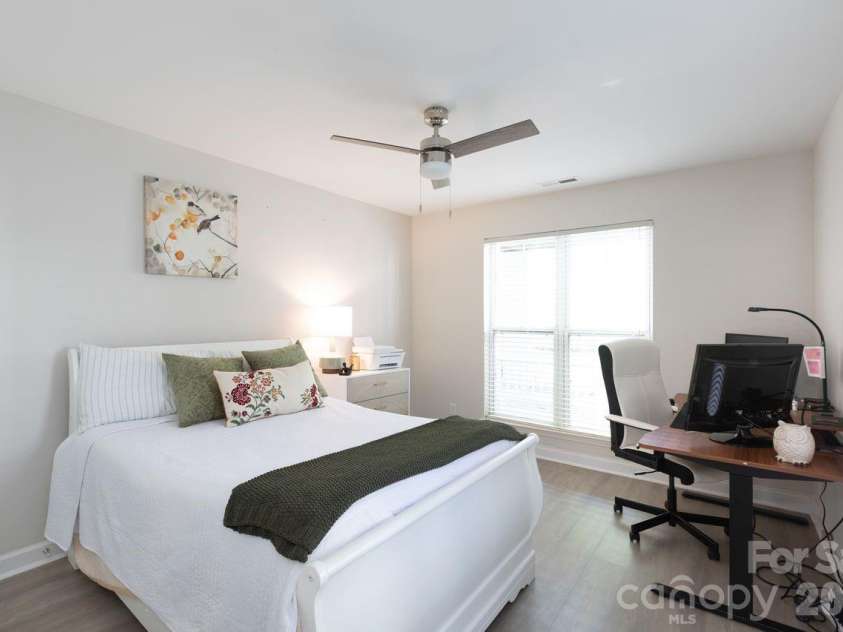 930 Jetton Street, Davidson, NC 28036.  MLS# CAR4376314, YatesRealty ID 5035. 