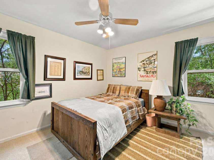 6134 Hickory Forest Drive, Charlotte, NC 28277.  MLS# CAR4420216, YatesRealty ID 50351. 