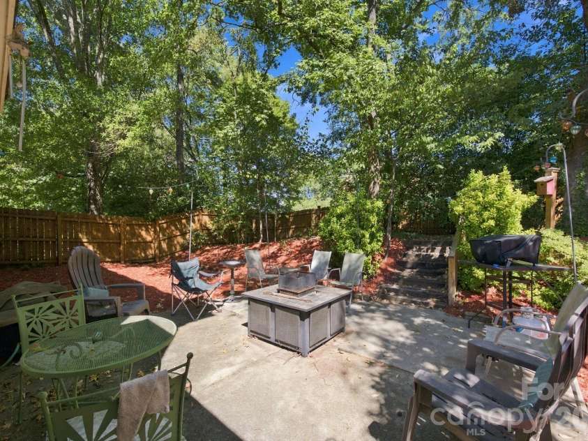 6134 Hickory Forest Drive, Charlotte, NC 28277.  MLS# CAR4420216, YatesRealty ID 50351. 