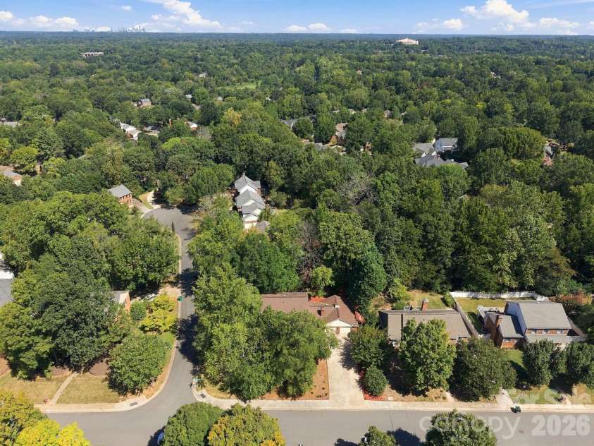 6134 Hickory Forest Drive, Charlotte, NC 28277.  MLS# CAR4420216, YatesRealty ID 50351. 