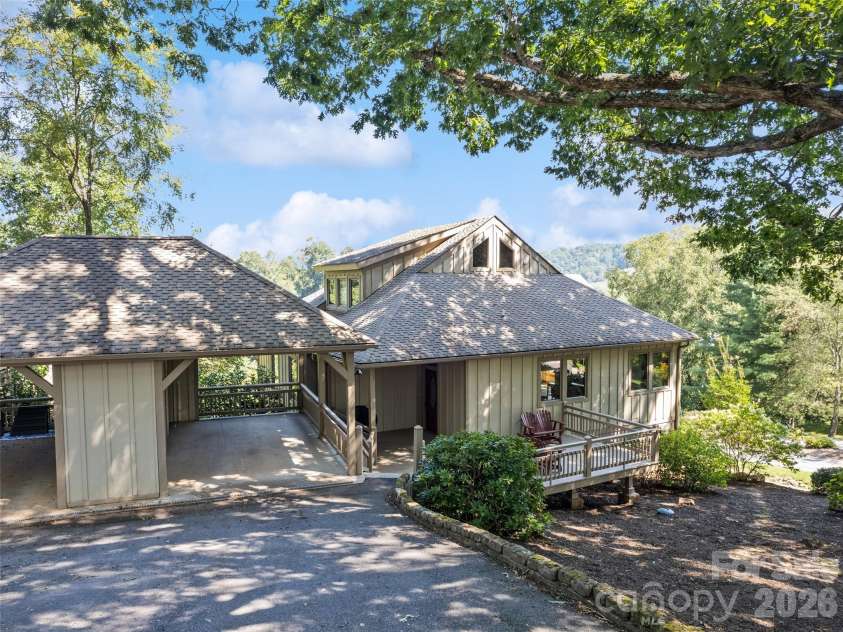 18 Covey Trail, Waynesville, NC 28786.  MLS# CAR4423852, YatesRealty ID 50353. 
