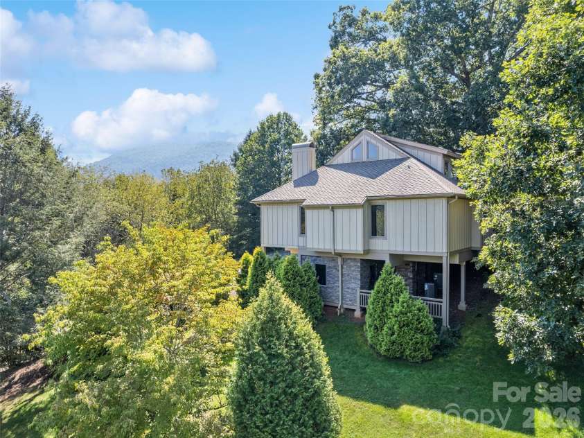 18 Covey Trail, Waynesville, NC 28786.  MLS# CAR4423852, YatesRealty ID 50353. 