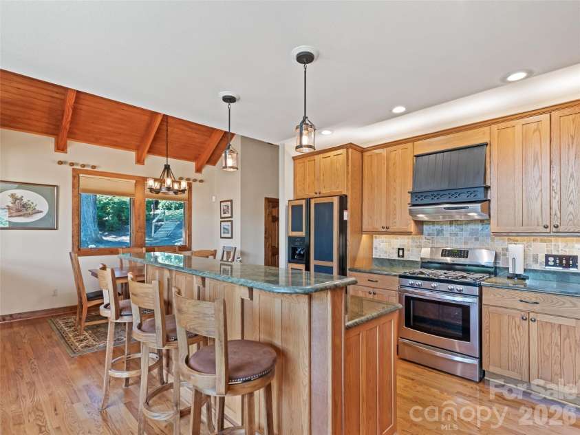18 Covey Trail, Waynesville, NC 28786.  MLS# CAR4423852, YatesRealty ID 50353. 