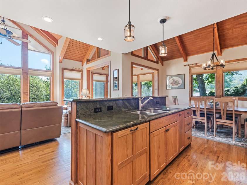 18 Covey Trail, Waynesville, NC 28786.  MLS# CAR4423852, YatesRealty ID 50353. 