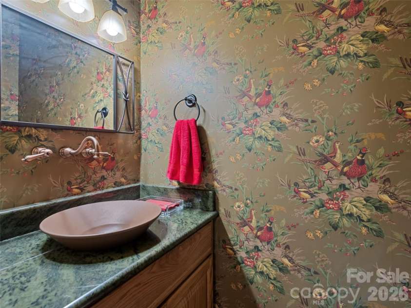 18 Covey Trail, Waynesville, NC 28786.  MLS# CAR4423852, YatesRealty ID 50353. 