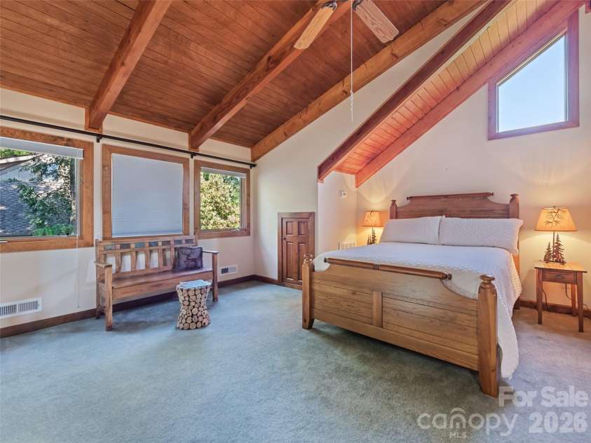 18 Covey Trail, Waynesville, NC 28786.  MLS# CAR4423852, YatesRealty ID 50353. 