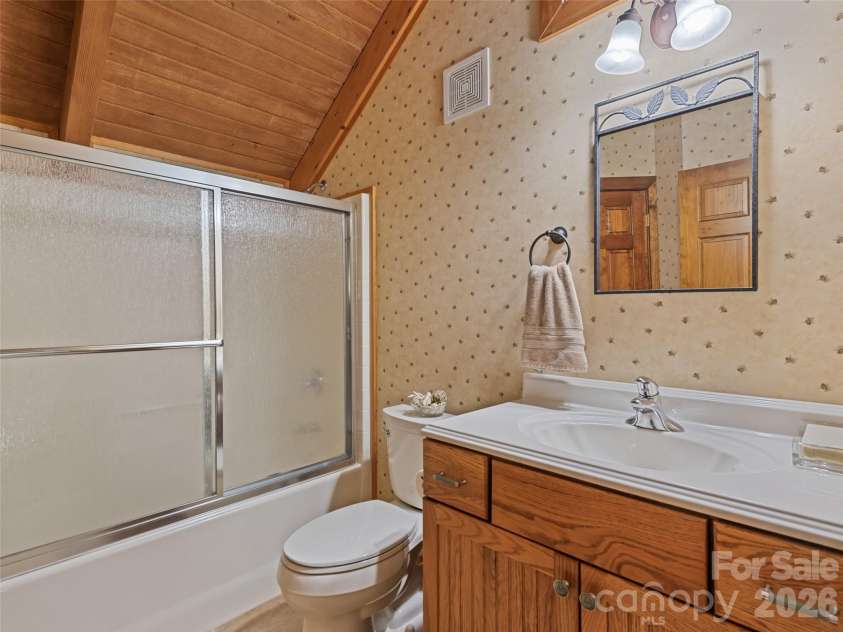 18 Covey Trail, Waynesville, NC 28786.  MLS# CAR4423852, YatesRealty ID 50353. 