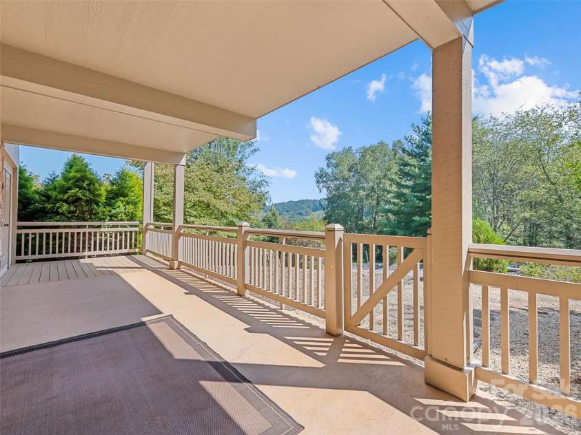 18 Covey Trail, Waynesville, NC 28786.  MLS# CAR4423852, YatesRealty ID 50353. 