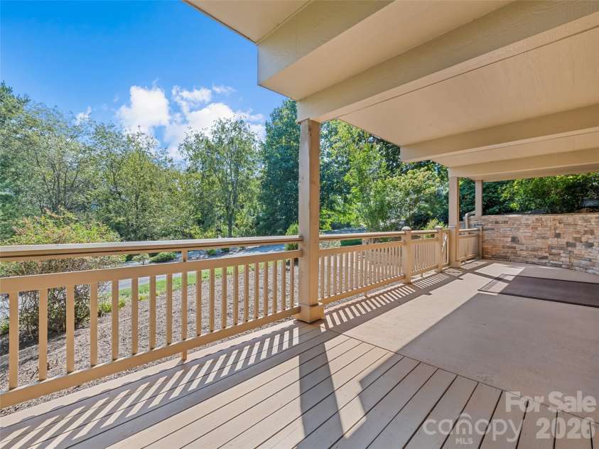 18 Covey Trail, Waynesville, NC 28786.  MLS# CAR4423852, YatesRealty ID 50353. 